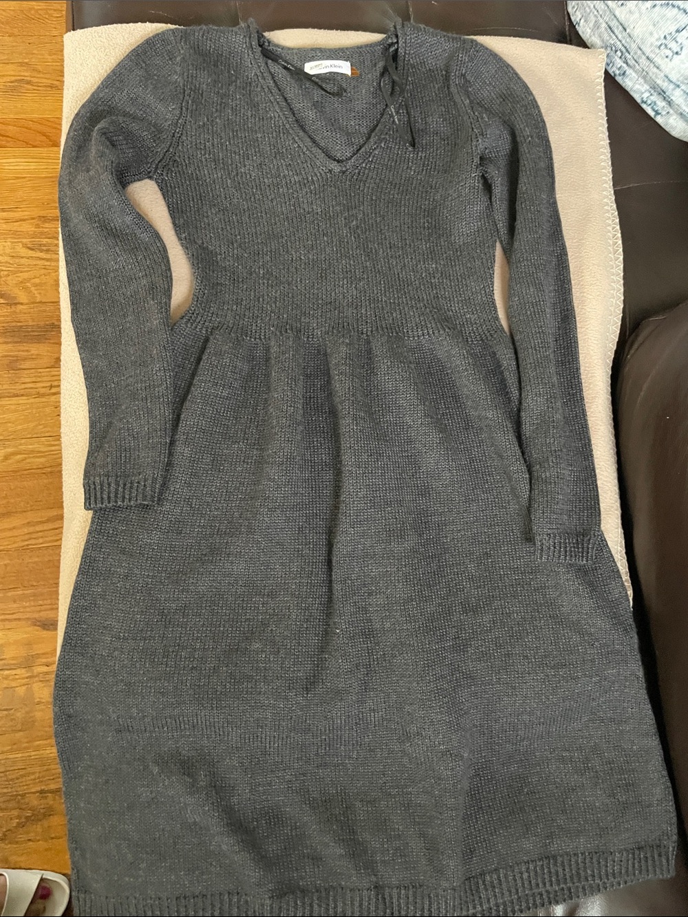 Calvin Klein Ladies Charcoal Gray Knit V‑Neck Dress